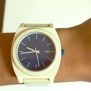 Nixon The Time Teller P